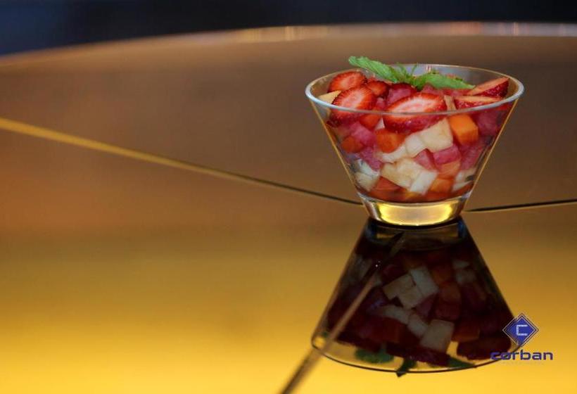 هتل Corban Aparta