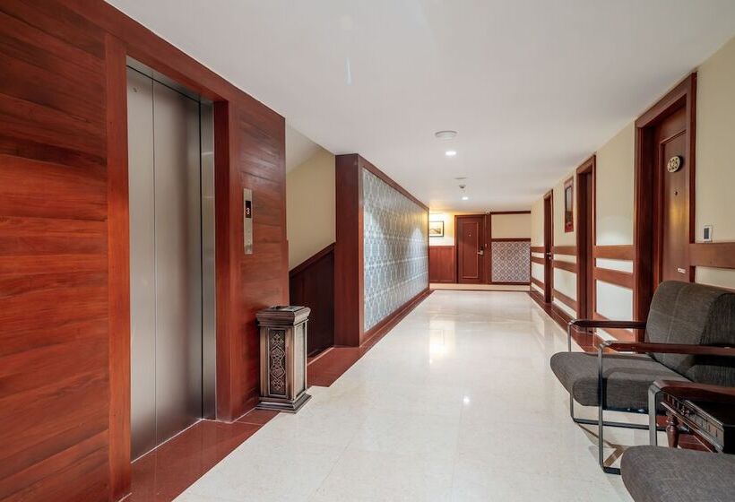 هتل De La Renaissance