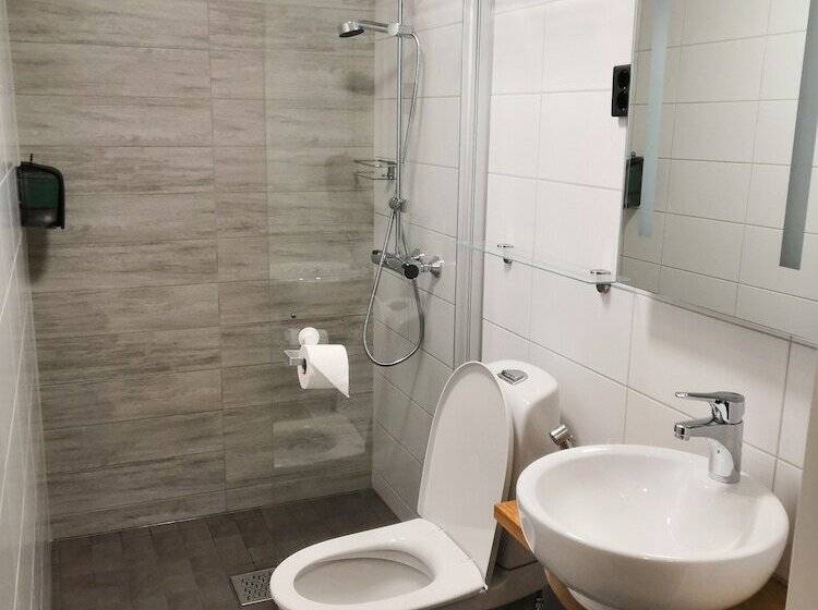 فندق Li Ujevaara