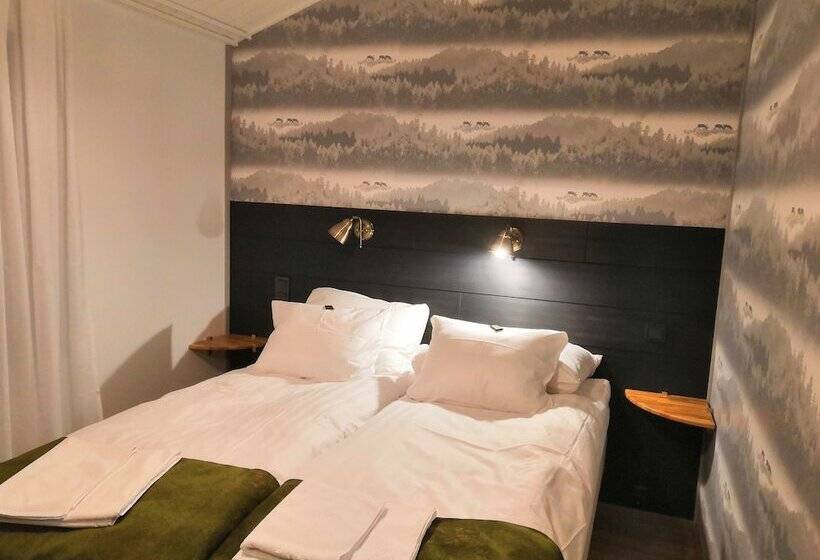 فندق Li Ujevaara