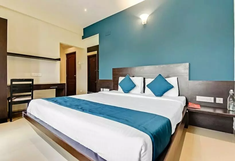 Hotelli Oyo 18452 Flagship Pritam Airport Inn