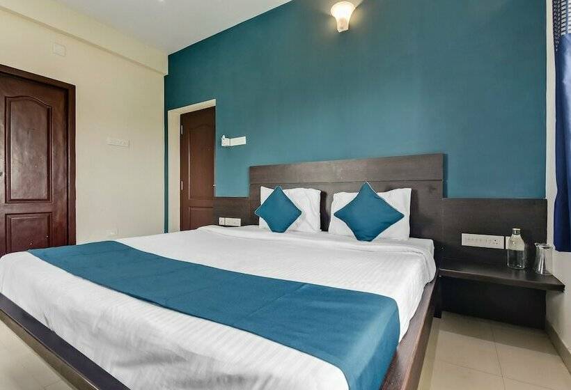 Отель Oyo 18452 Flagship Pritam Airport Inn