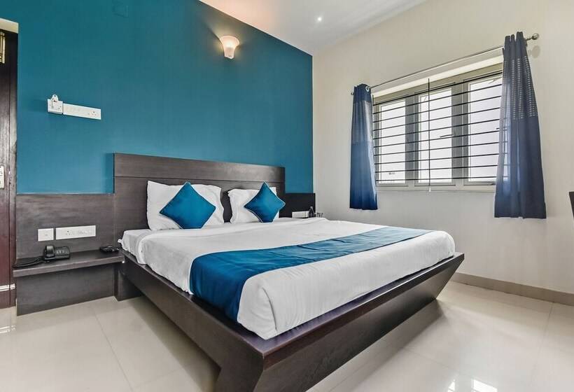 Отель Oyo 18452 Flagship Pritam Airport Inn