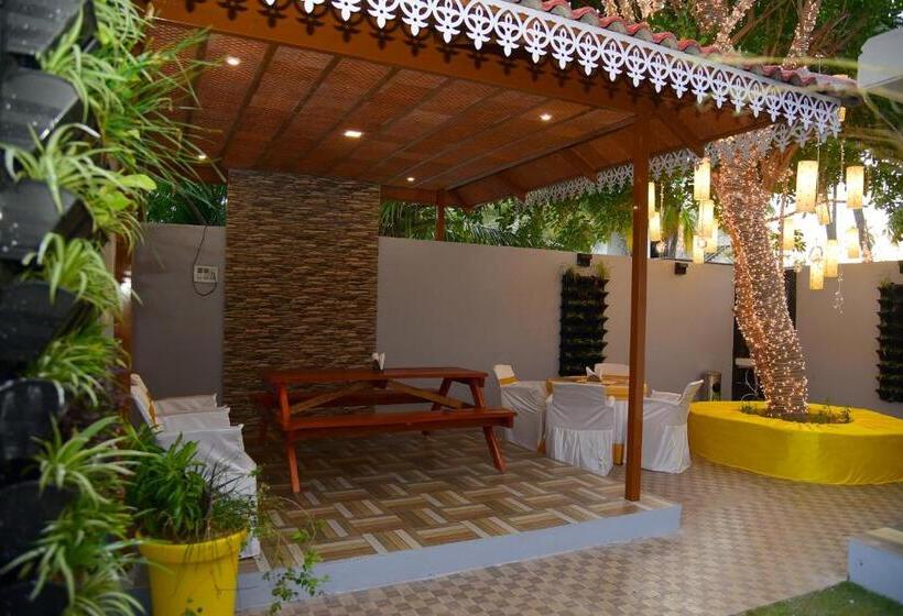 בית מלון כפרי D Wayfarer Inn Resort