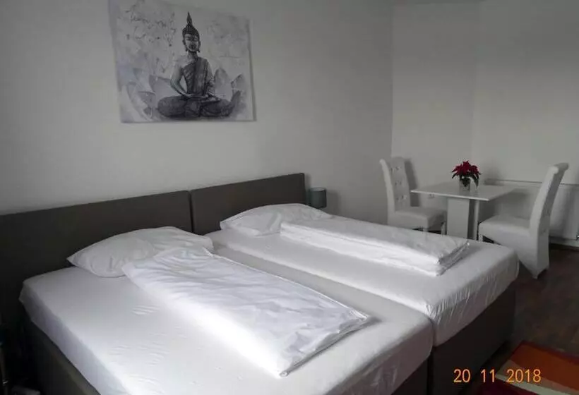 Hotelli Restaurant Zum Donaueck Mauthausen