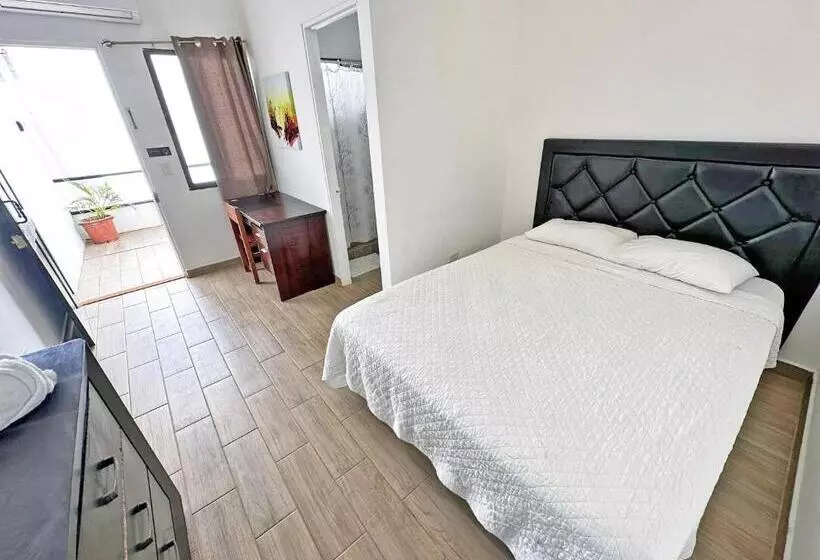 ホテル Surf Ranch Tamarindo