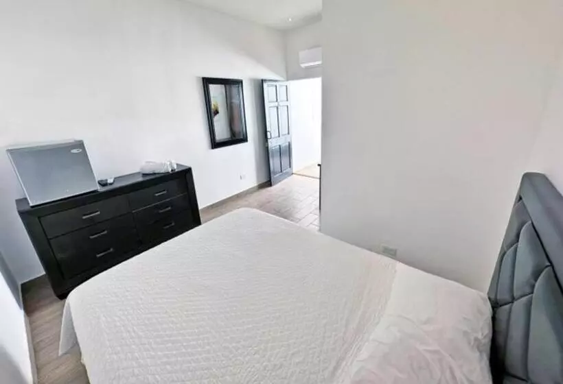 ホテル Surf Ranch Tamarindo