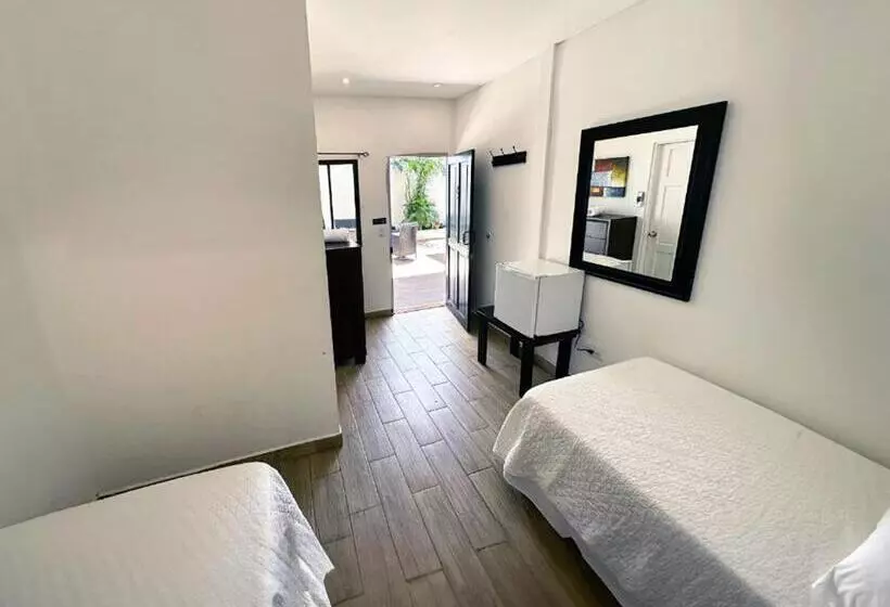 ホテル Surf Ranch Tamarindo