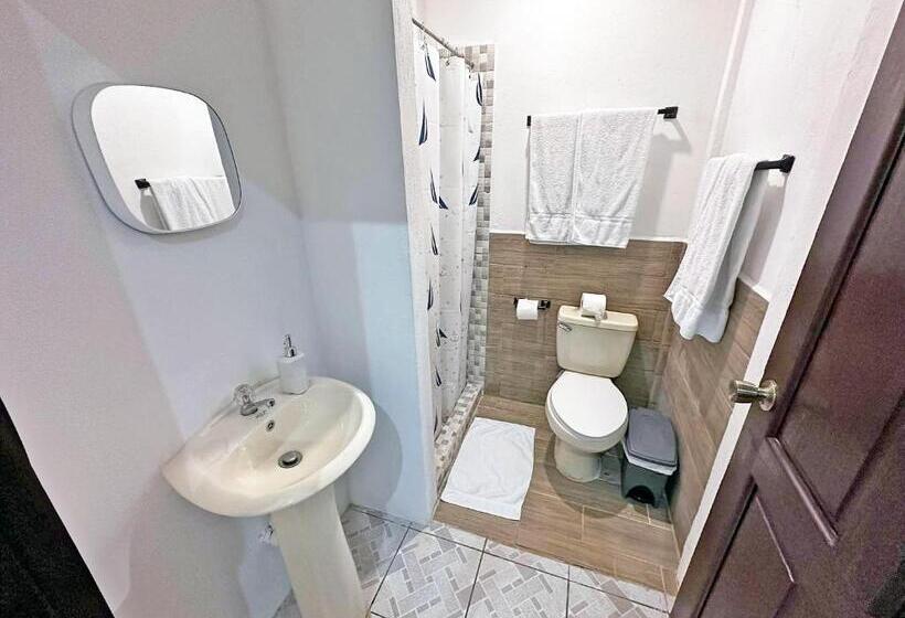 فندق Surf Ranch Tamarindo