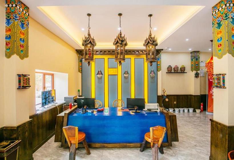 بنسيون Shangri-la Laiwang Guesthouse