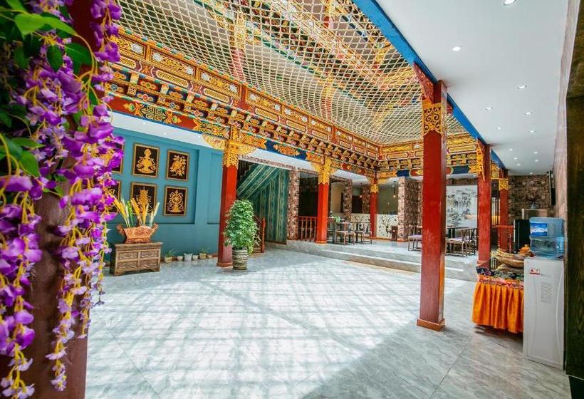 بنسيون Shangri-la Laiwang Guesthouse