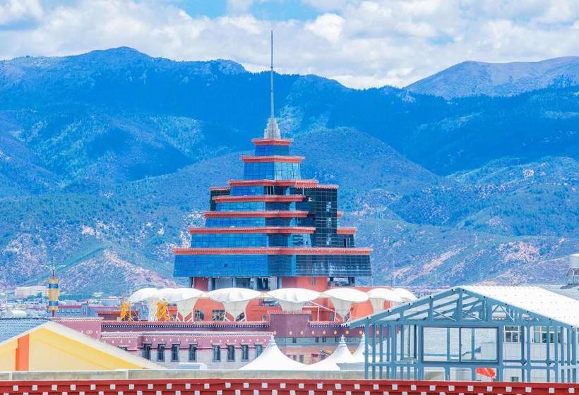 بنسيون Shangri-la Laiwang Guesthouse