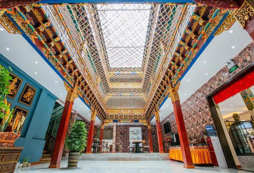 بنسيون Shangri-la Laiwang Guesthouse