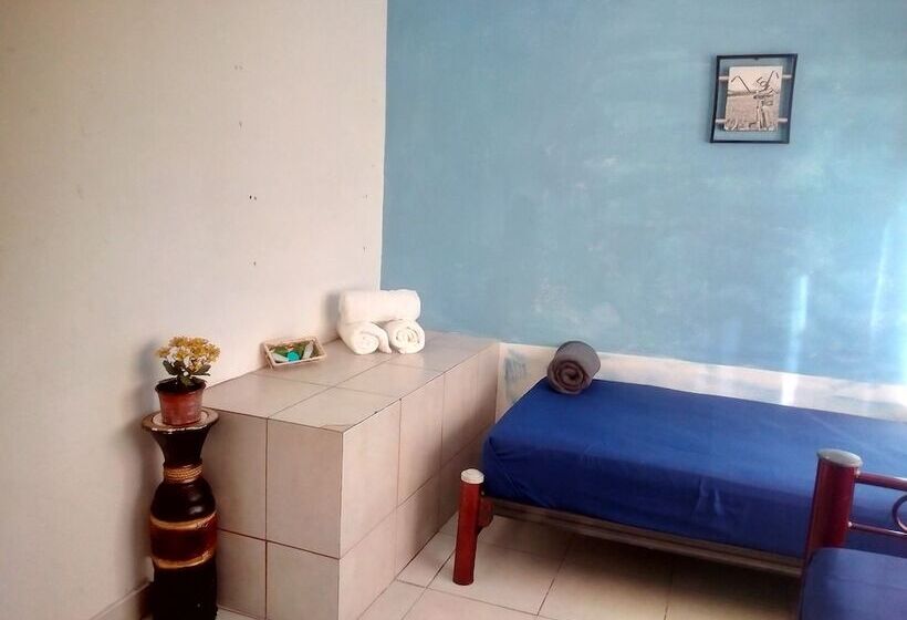 هاستل Hostal Eclipse