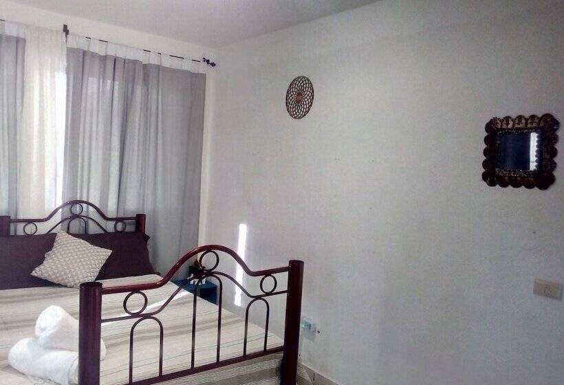 هاستل Hostal Eclipse