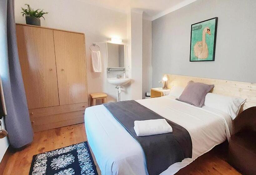 פנסיון Hostal Fonda Prat