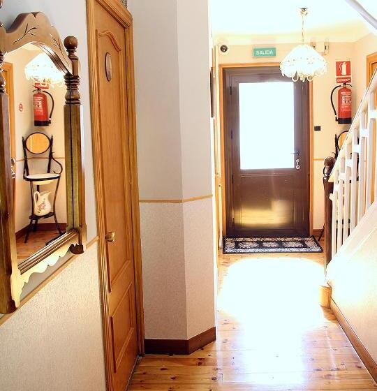 פנסיון Hostal Fonda Prat