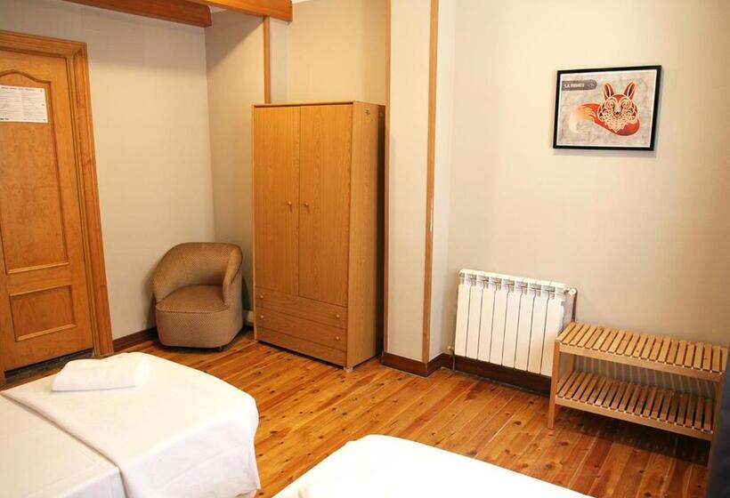 פנסיון Hostal Fonda Prat