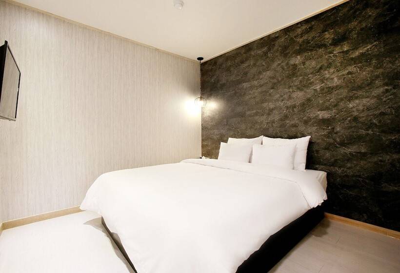 Chuncheon Hotel Eton