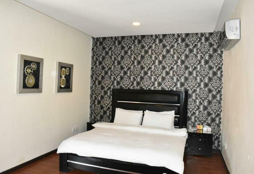 هتل Safari Club 1