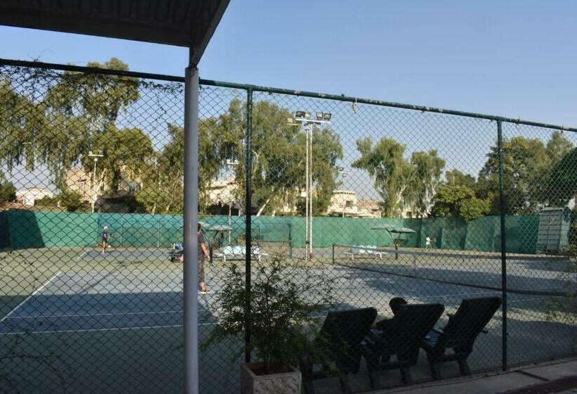 هتل Safari Club 1