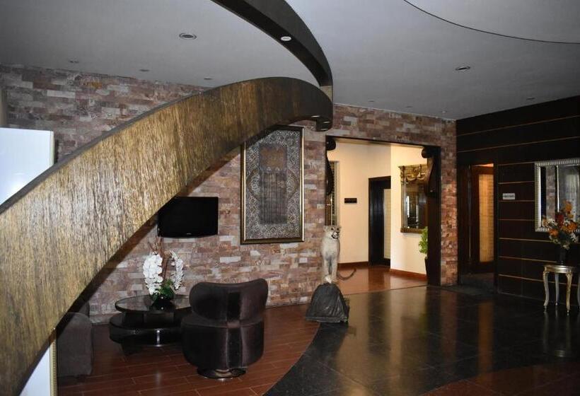 هتل Safari Club 1