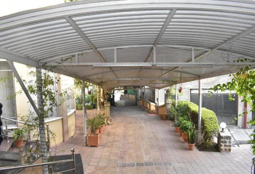 هتل Safari Club 1