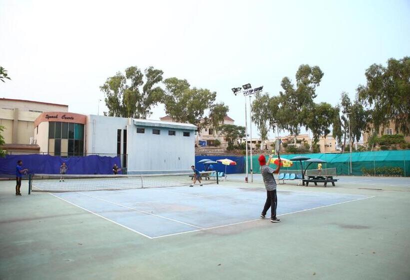 هتل Safari Club 1