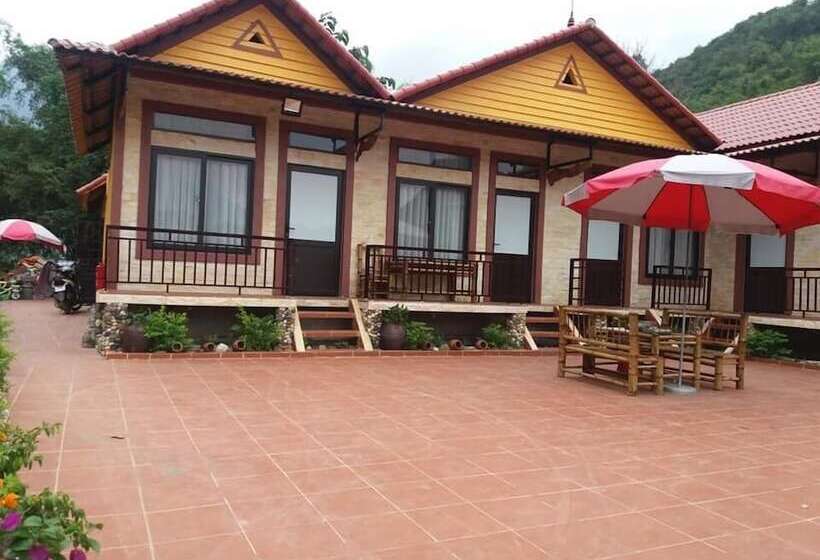 هتل Mai Chau Xanh Bungalow
