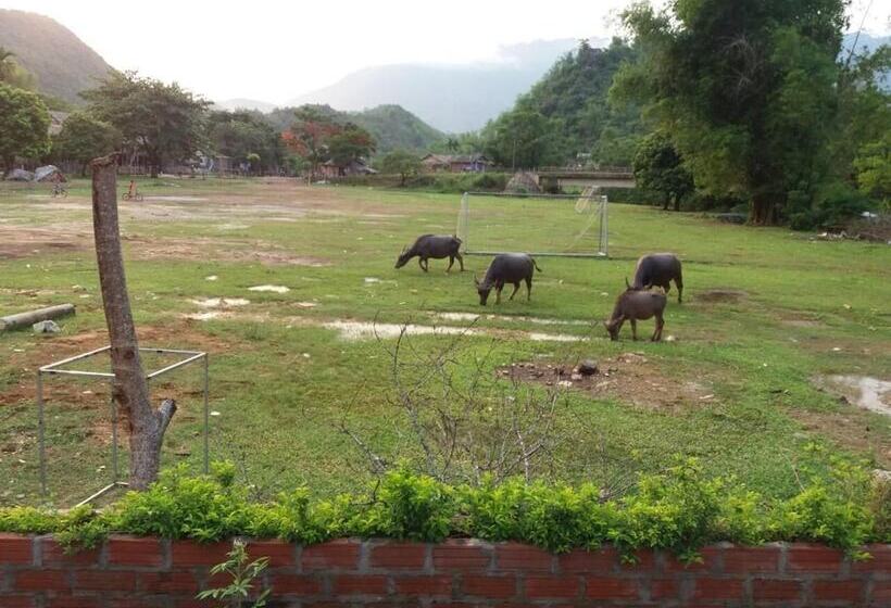 هتل Mai Chau Xanh Bungalow