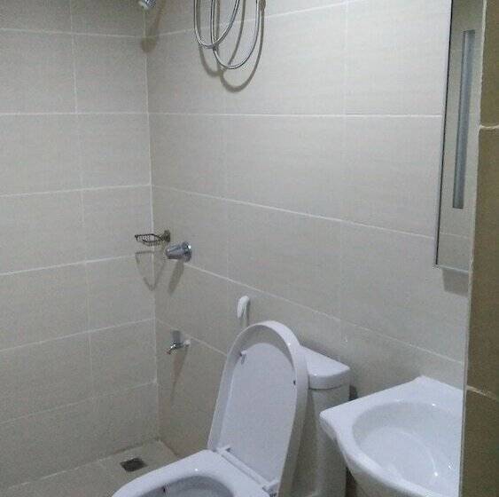 Meaco Royal Hotel   Batangas City