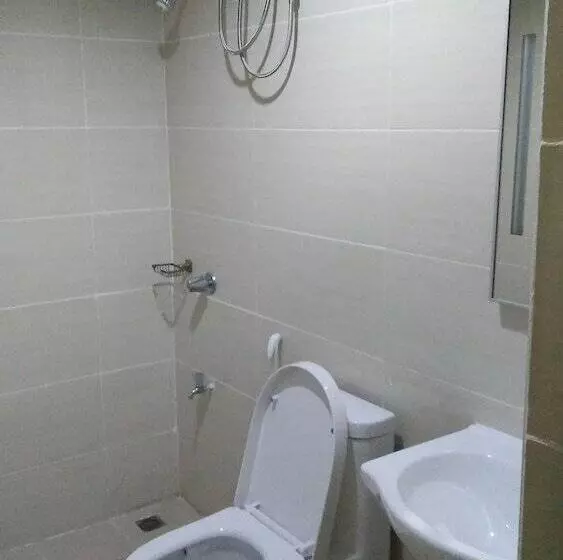 Meaco Royal Hotel   Batangas City