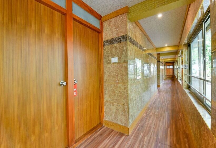 فندق Oyo 16838 Big B Houseboat 10 Bhk