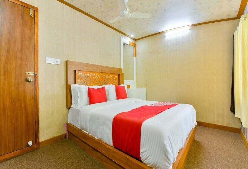 فندق Oyo 16838 Big B Houseboat 10 Bhk