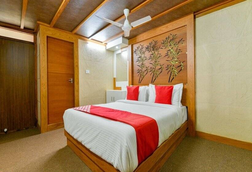 فندق Oyo 16838 Big B Houseboat 10 Bhk