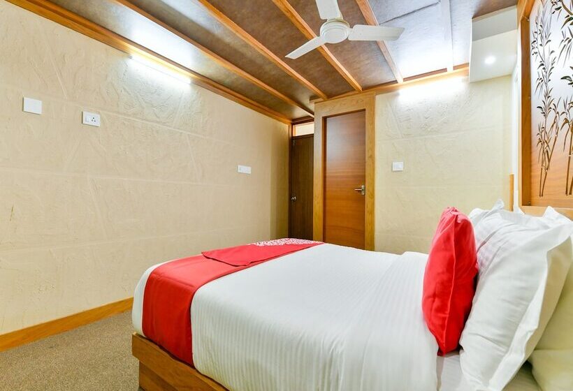 فندق Oyo 16838 Big B Houseboat 10 Bhk