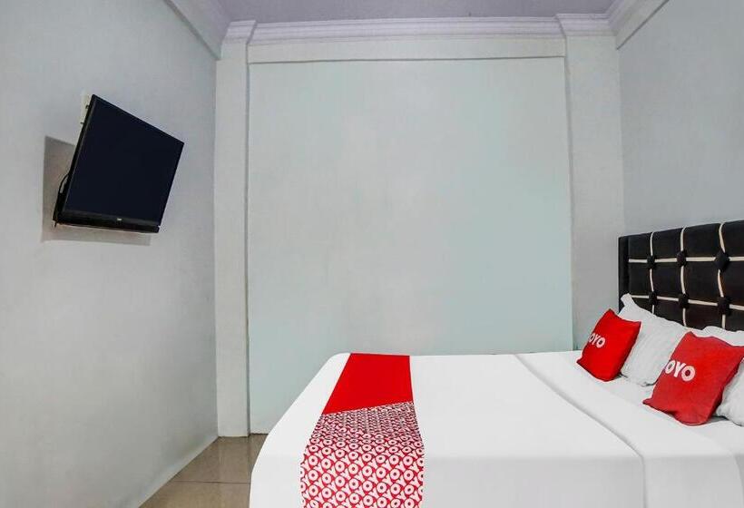 بنسيون Roemah Gebang