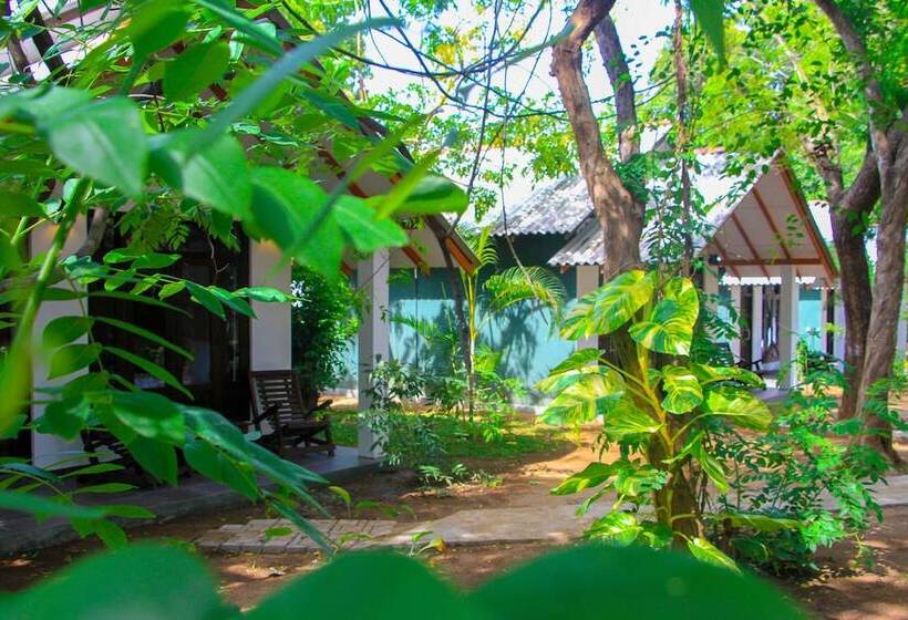 בית מלון כפרי Palmyra Nature Resort Sigiriya