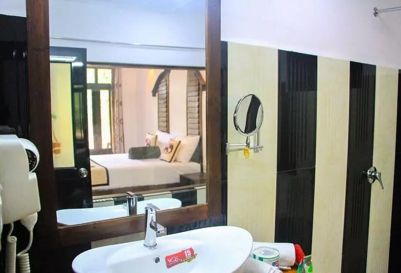 Hotelli Palmyra Nature Resort Sigiriya