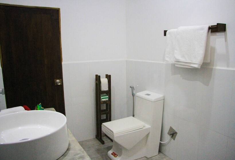 בית מלון כפרי Palmyra Nature Resort Sigiriya