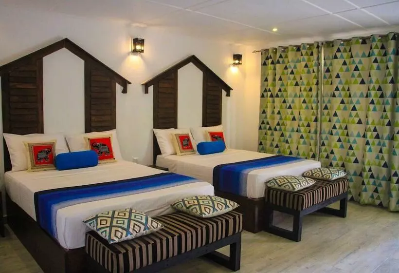 Hotelli Palmyra Nature Resort Sigiriya