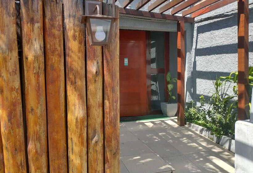 Pensão Pousada Camelias