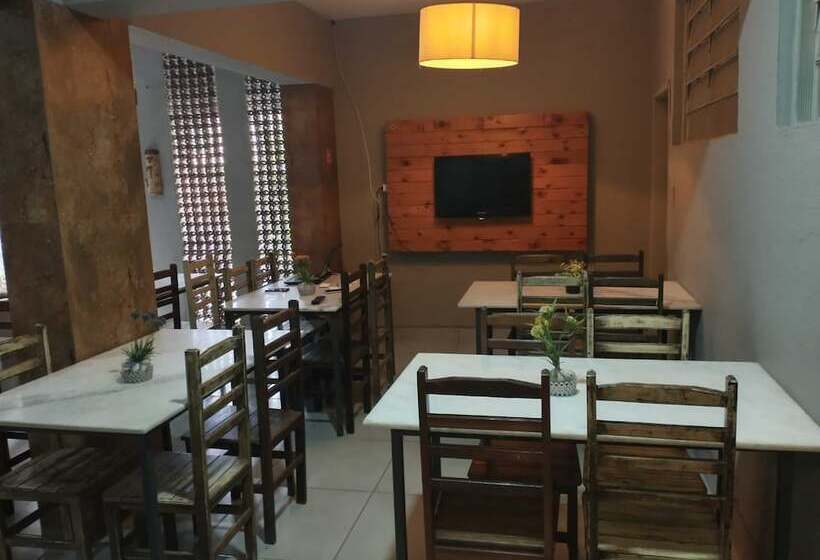 Pensão Pousada Camelias