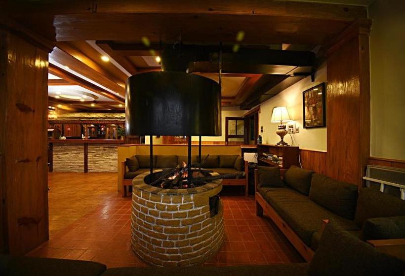 استراحتگاه The Lapsi Tree