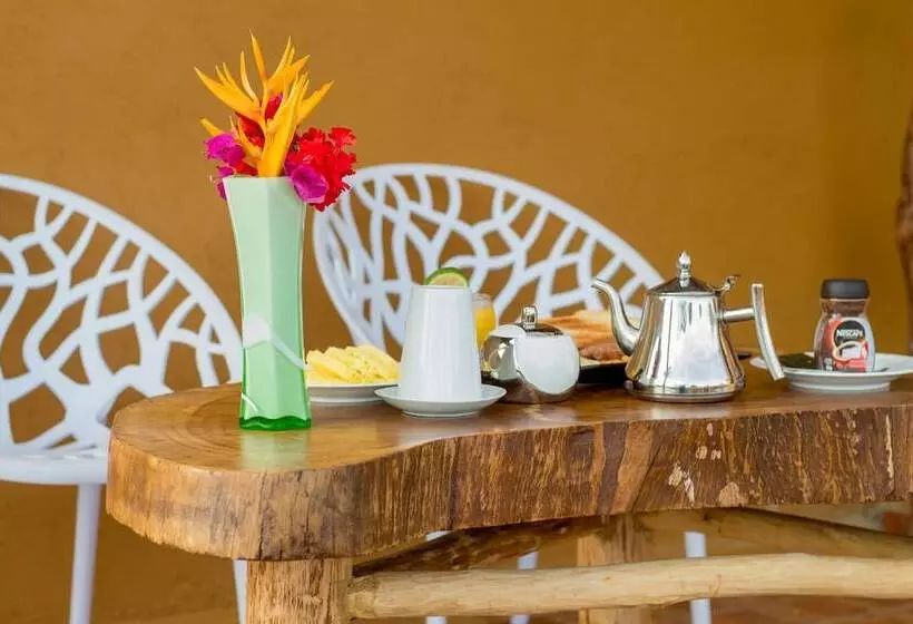 تختخواب و صبحانه Nile Front Cottages