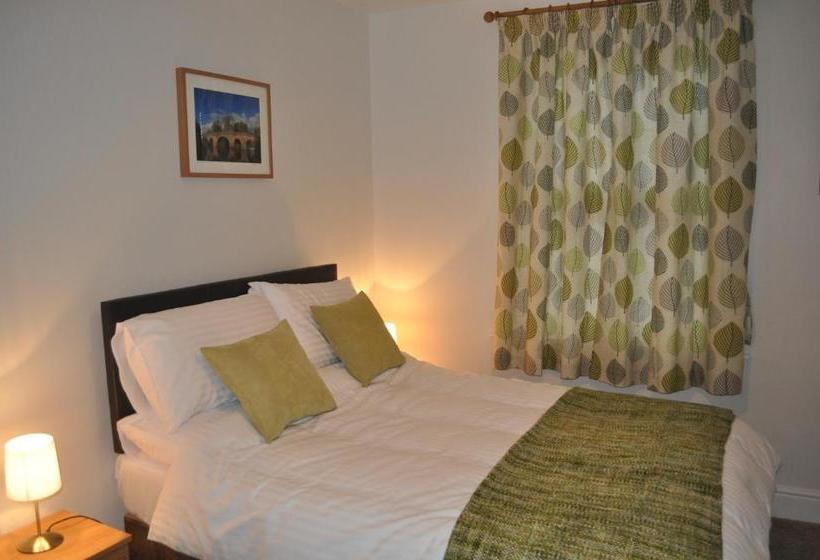 住宿加早餐  Woodlands 159