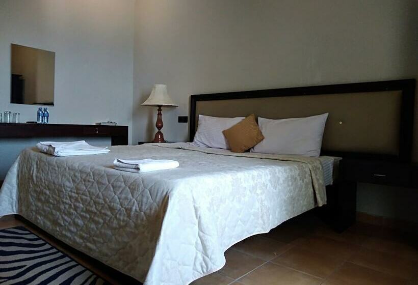 Hotel Cinnamon Villa Negombo