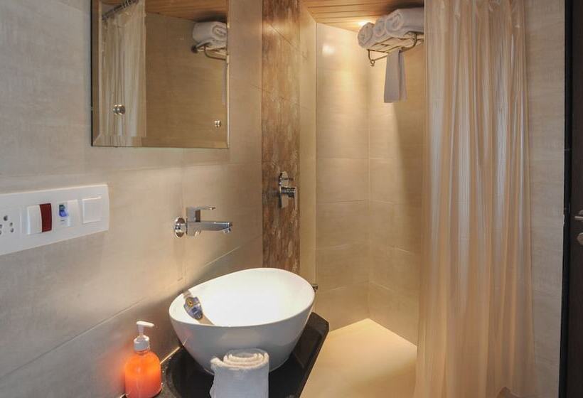 호텔 Treebo Balaji Residency