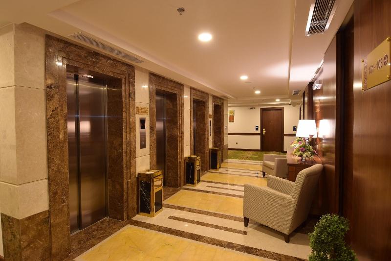 هتل Zaha Al Munawara