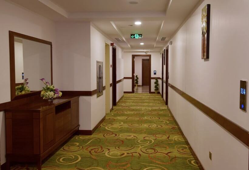 هتل Zaha Al Munawara